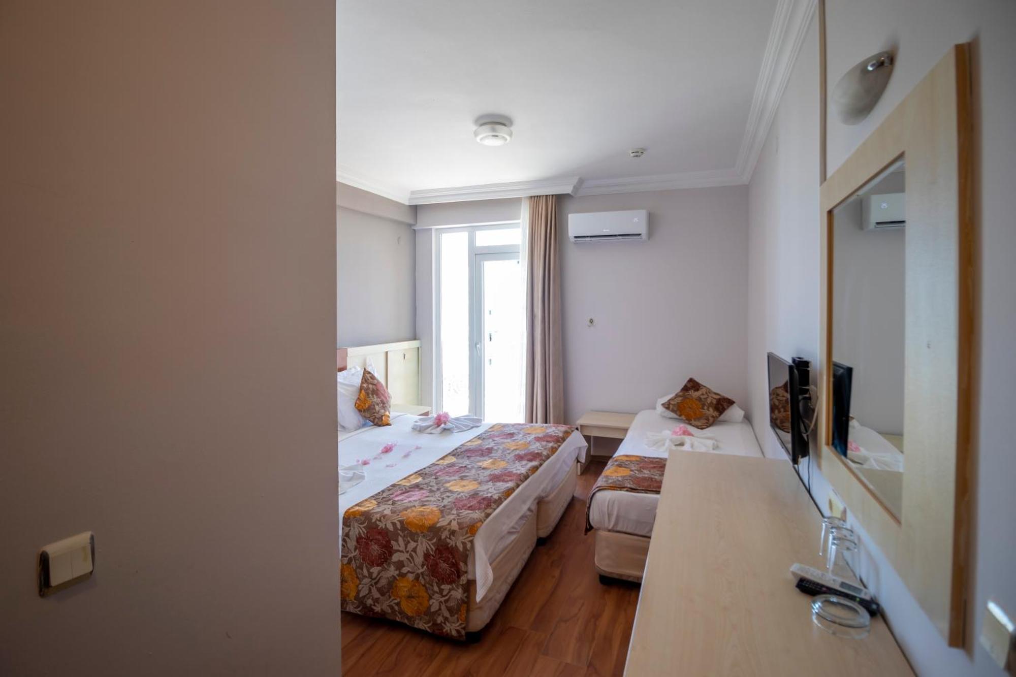 Lara Dinc Hotel 안탈리아 외부 사진