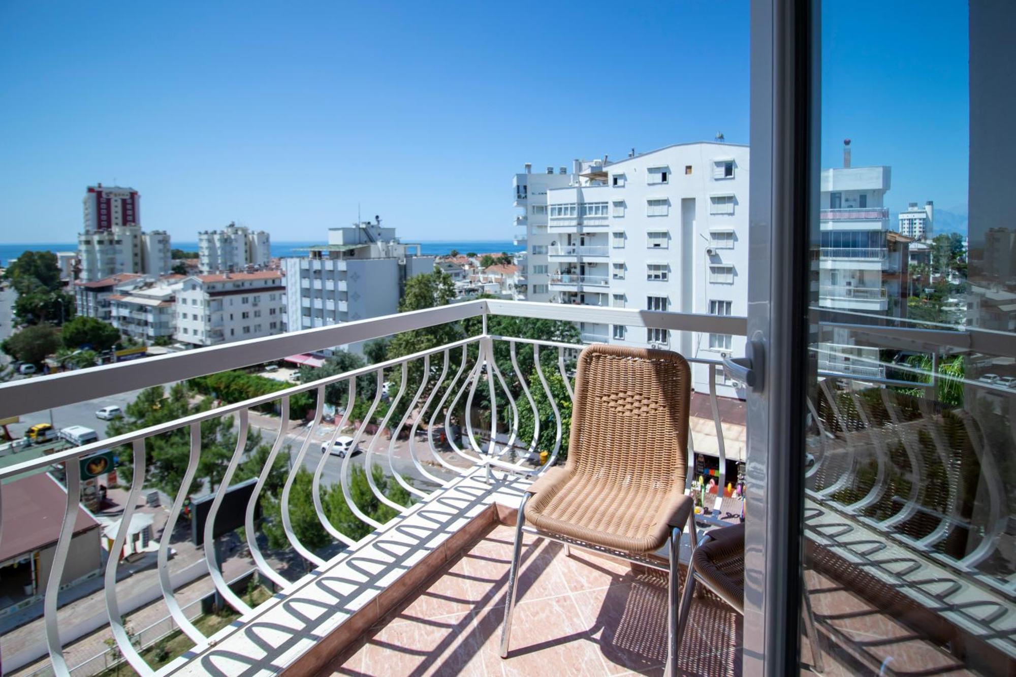 Lara Dinc Hotel 안탈리아 외부 사진
